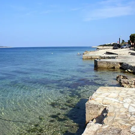 Seaside House Mandre, Pag - 19691 Holiday home Kolan