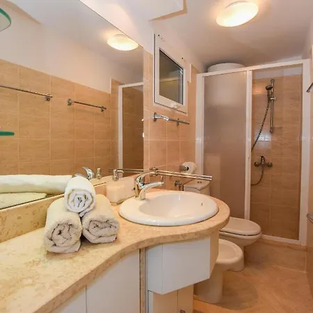 Holiday home Seaside House Mandre, Pag - 19691 Kolan